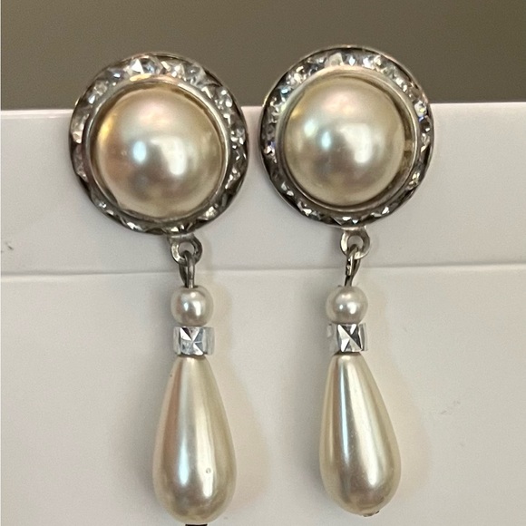 Vintage silver pearl and rhinestones drop earrings - Picture 1 of 3